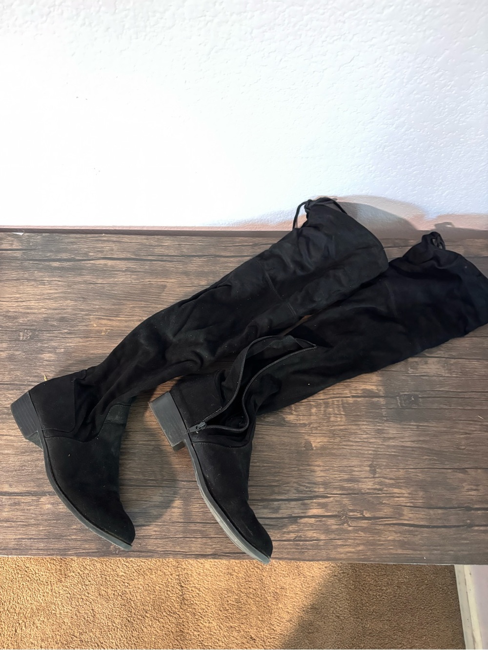 Black boots size 8
